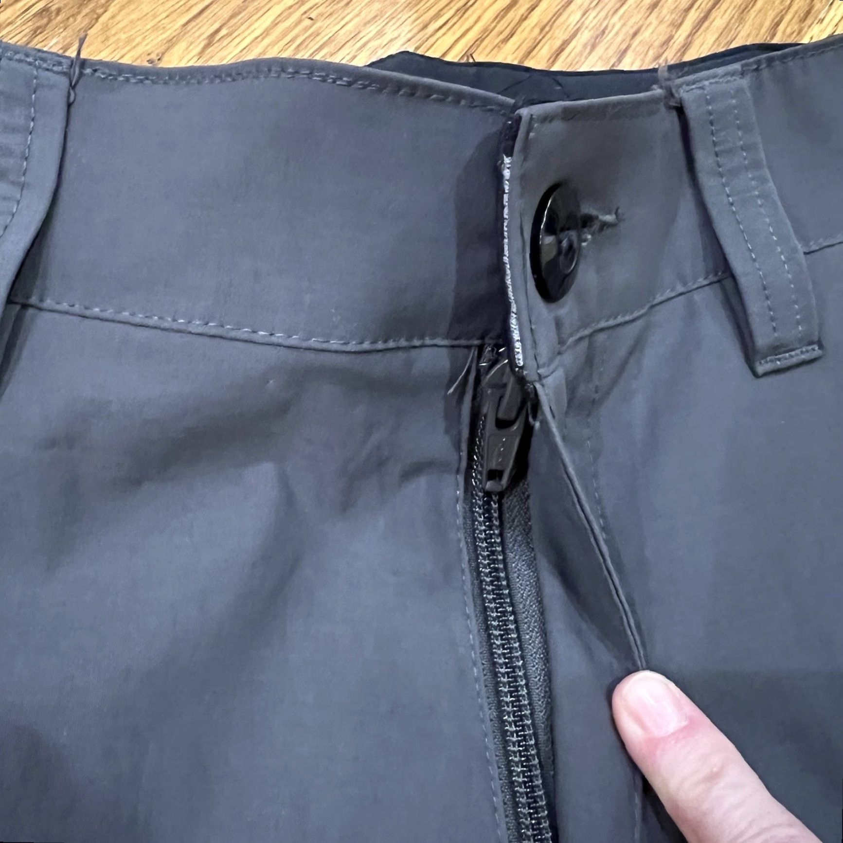Vintage Tehama Mens 36x33 Trek Cargo Pants Straight Leg Water Repellent Stretch Gray Zip Size US 36 / EU 52 - 4 Thumbnail