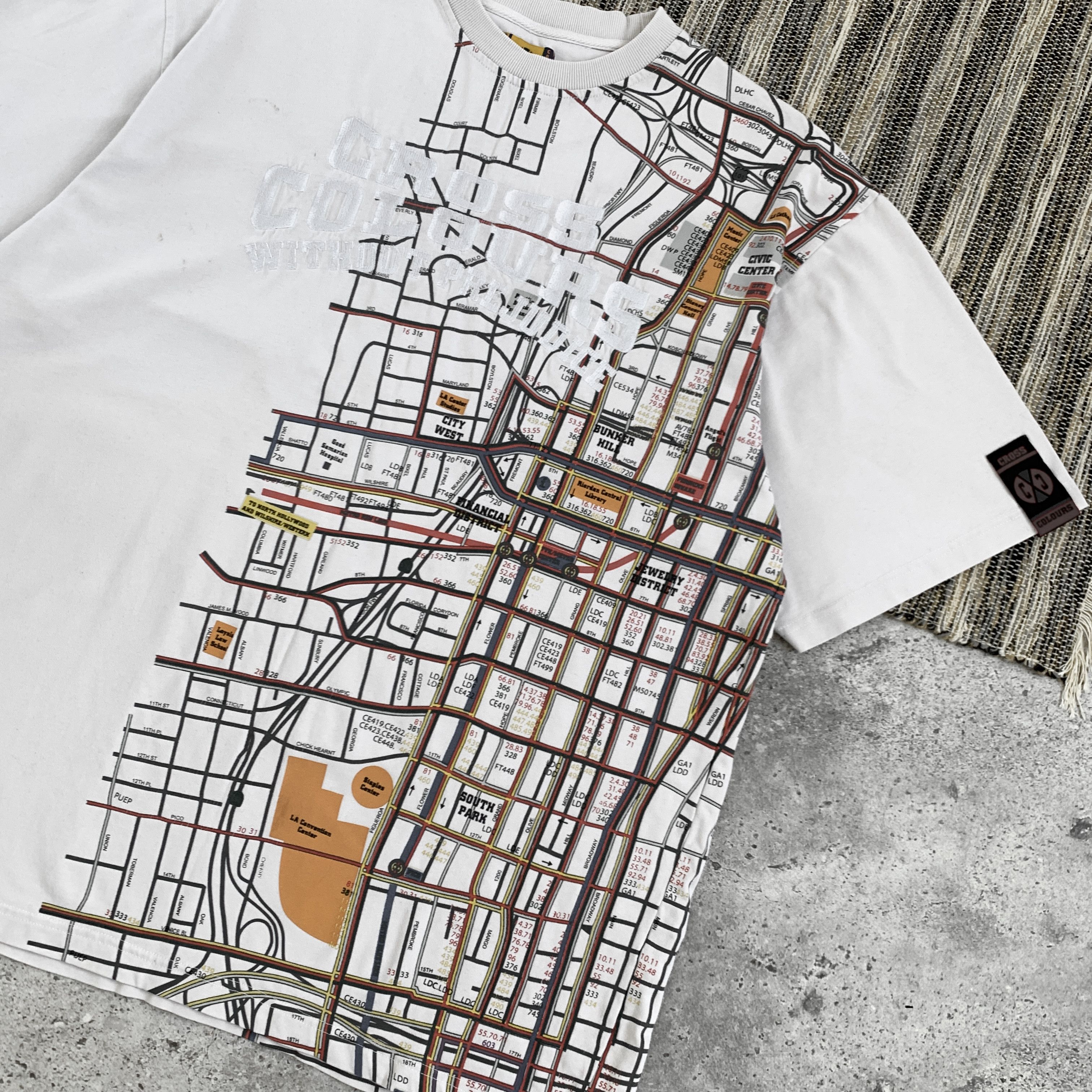 Cross Colours Vintage Cross Colours 90s Graphic Map White Tee Shirt Size US XXL / EU 58 / 5 - 8 Thumbnail