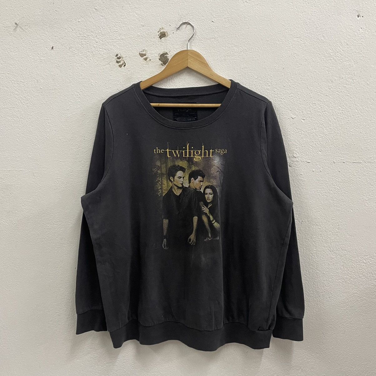 Vintage 🔥Vintage Y2K The Twilight Saga Fantasy Movie Sweatshirts Size US L / EU 52-54 / 3 - 1 Thumbnail
