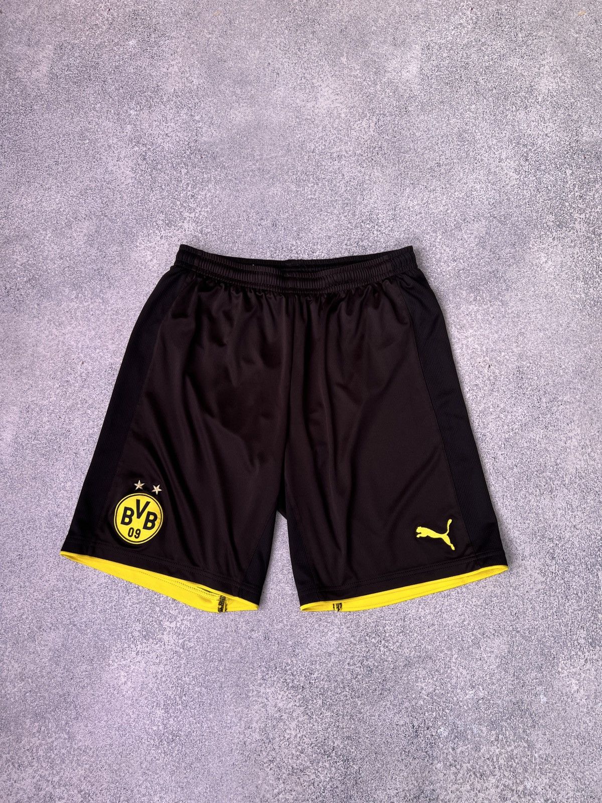 Puma × Vintage Borussia Dortmund Home Kit 17/18 Size US L / EU 52-54 / 3 - 18 Thumbnail