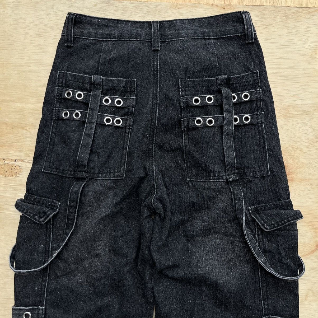 Shein ROMWE DENIM CARGO BONDAGE LOOSE PANTS Size US 28 / EU 44 - 8 Thumbnail
