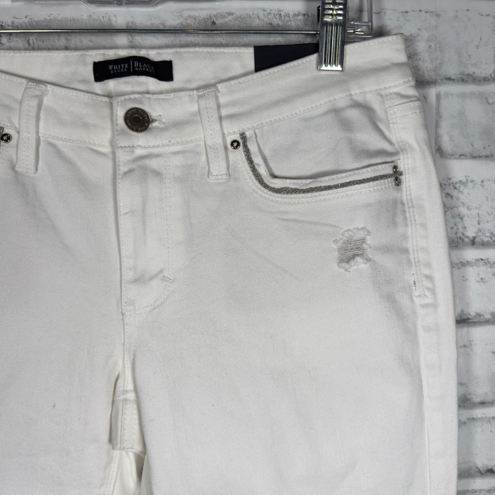 White House Black Market VINTAGE? No. White House Black Market Pants Womens Size 4 White Ankle Pants Casual Womens Size 4 White House Black Market Pants Womens White Size 27" / US 4 / IT 40 - 2 Thumbnail