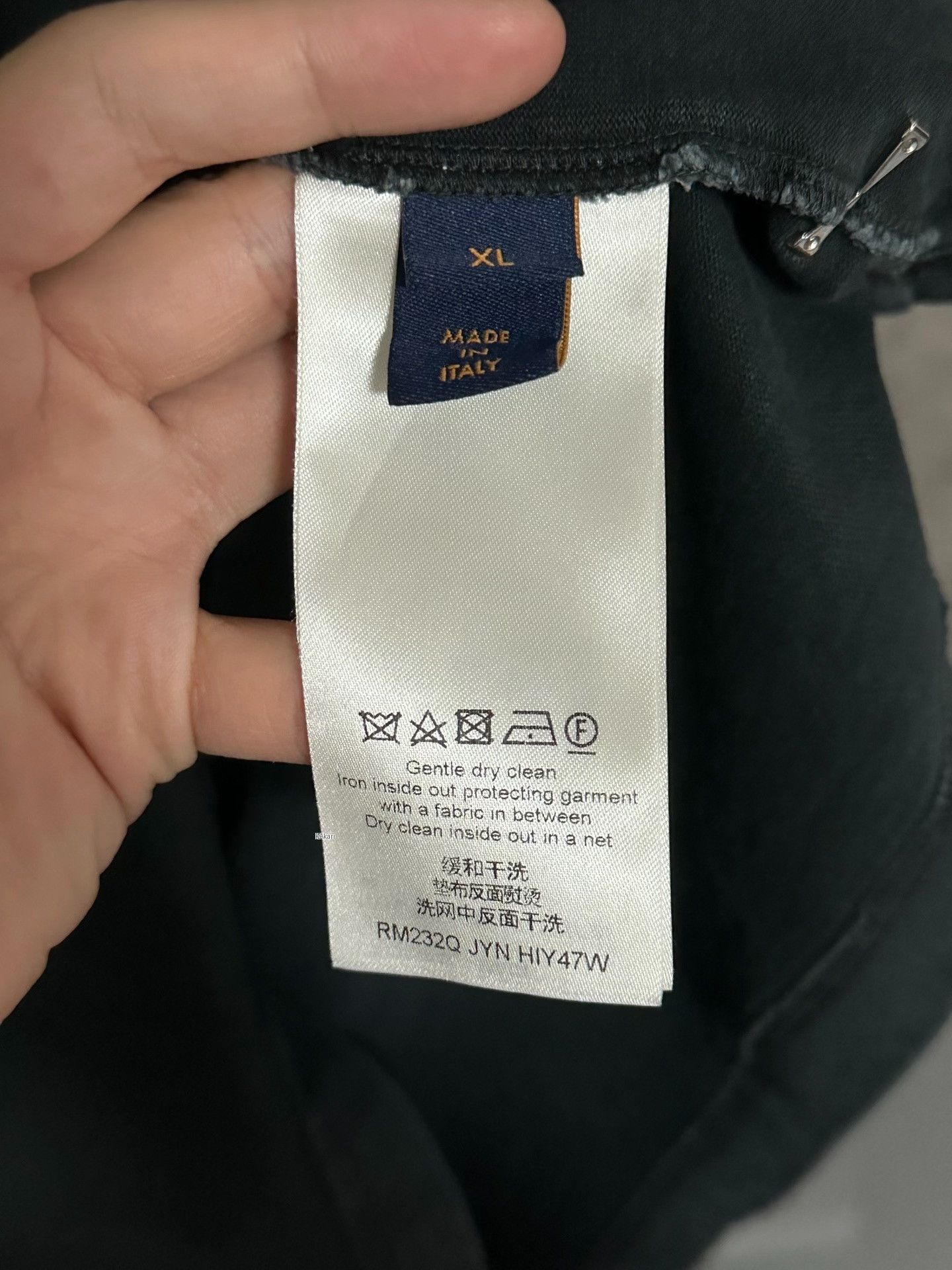Louis Vuitton LV Logo Short Sleeve T-Shirt Size US XL / EU 56 / 4 - 3 Thumbnail