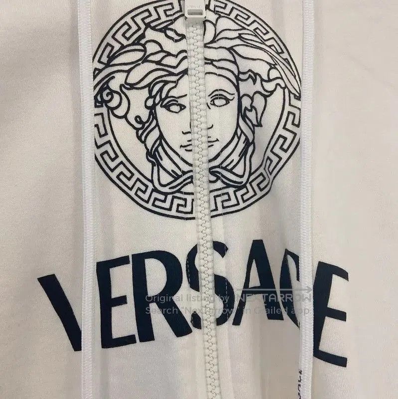 Versace Versace White Cotton Women's Hoodie . Size L / US 10 / IT 46 - 3 Thumbnail