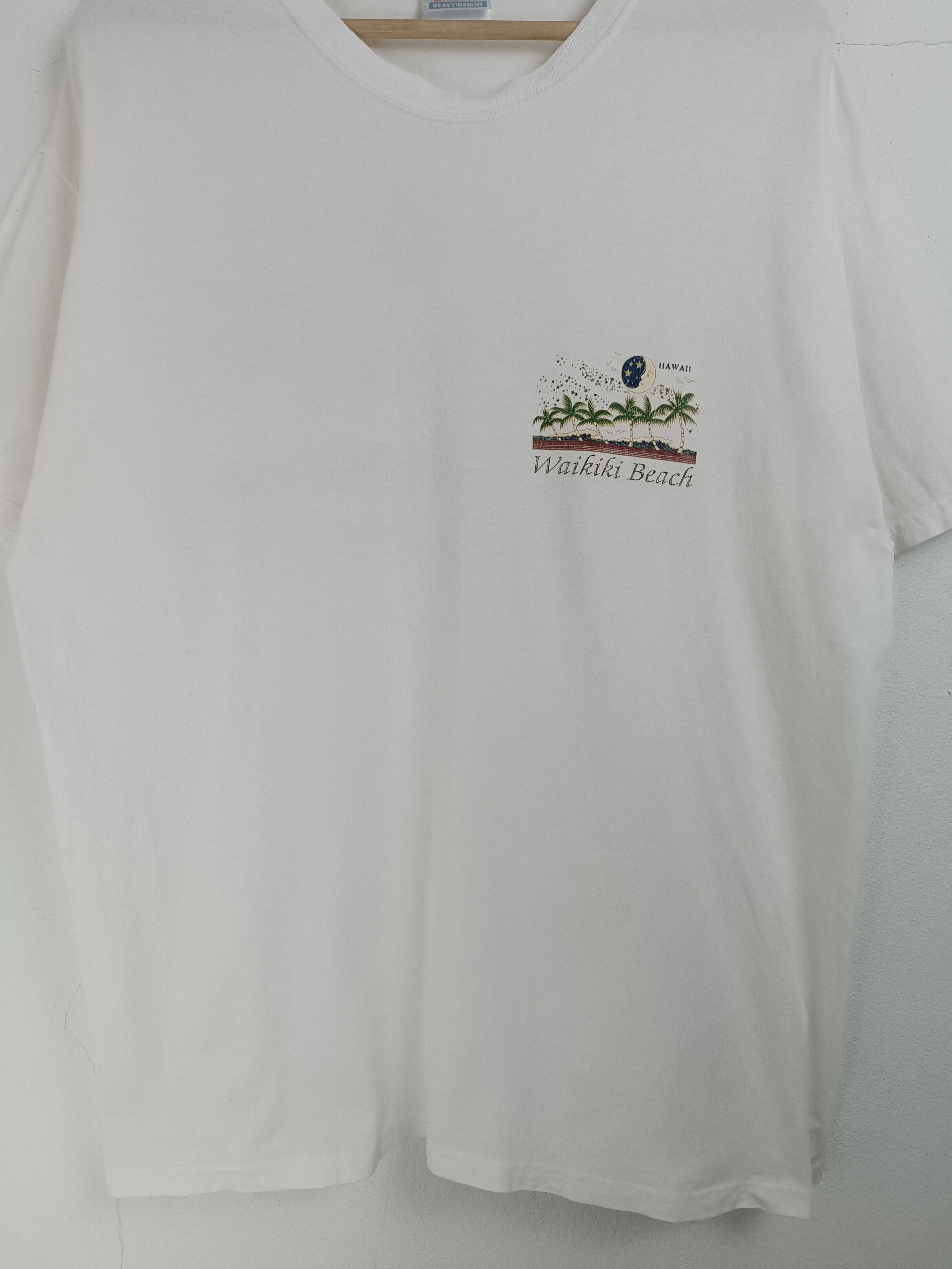 Vintage VINTAGE Y2K WAIKIKI BEACH HAWAII GUAM SURF SUN TEE Size US L / EU 52-54 / 3 - 14 Thumbnail
