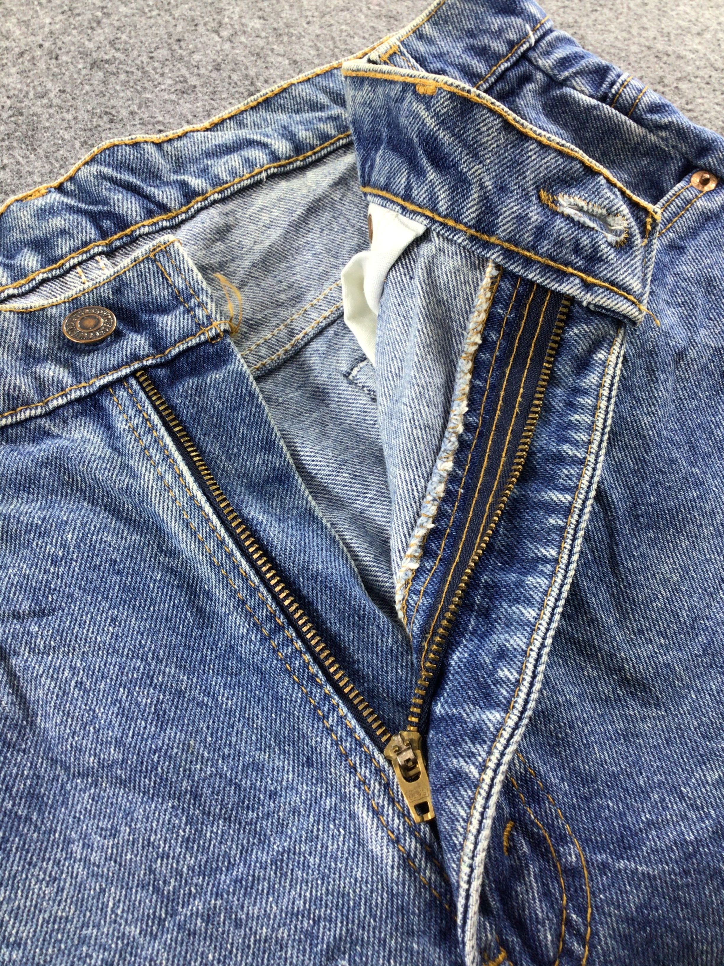 Levi's Vintage Levis 517 Orange Tab Jeans-J362 Size US 36 / EU 52 - 8 Thumbnail