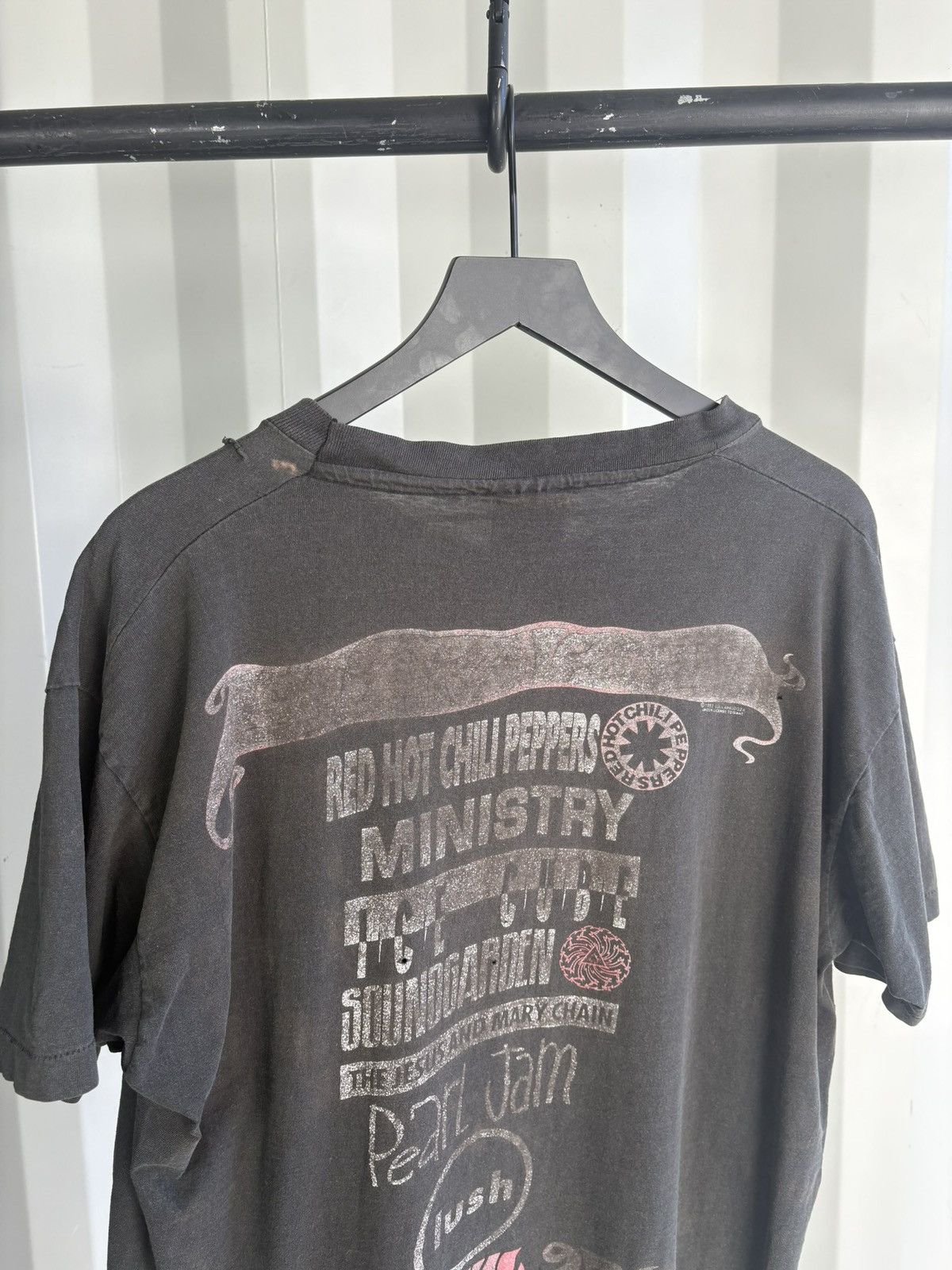 Band Tees Thrashed Lollapalooza 92 Faded Distressed ERD Grunge WCC Size US XL / EU 56 / 4 - 5 Thumbnail