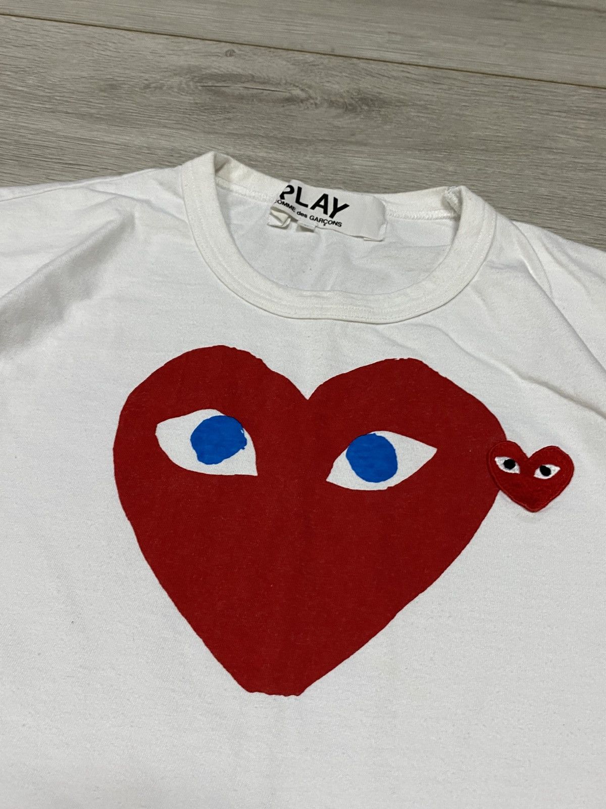 Comme des Garcons PLAY PLAY Comme des garçons vintage big heart Japanese t-shirt Size XL / US 12-14 / IT 48-50 - 3 Thumbnail
