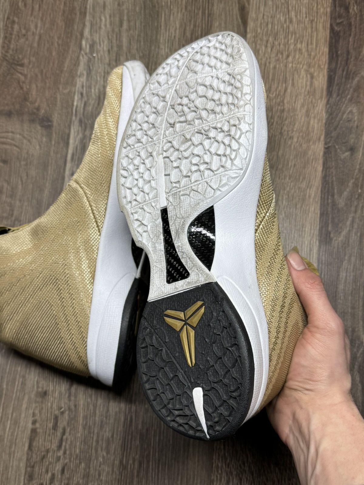 Nike Kobe icon Size US 12 / EU 45 - 7 Thumbnail