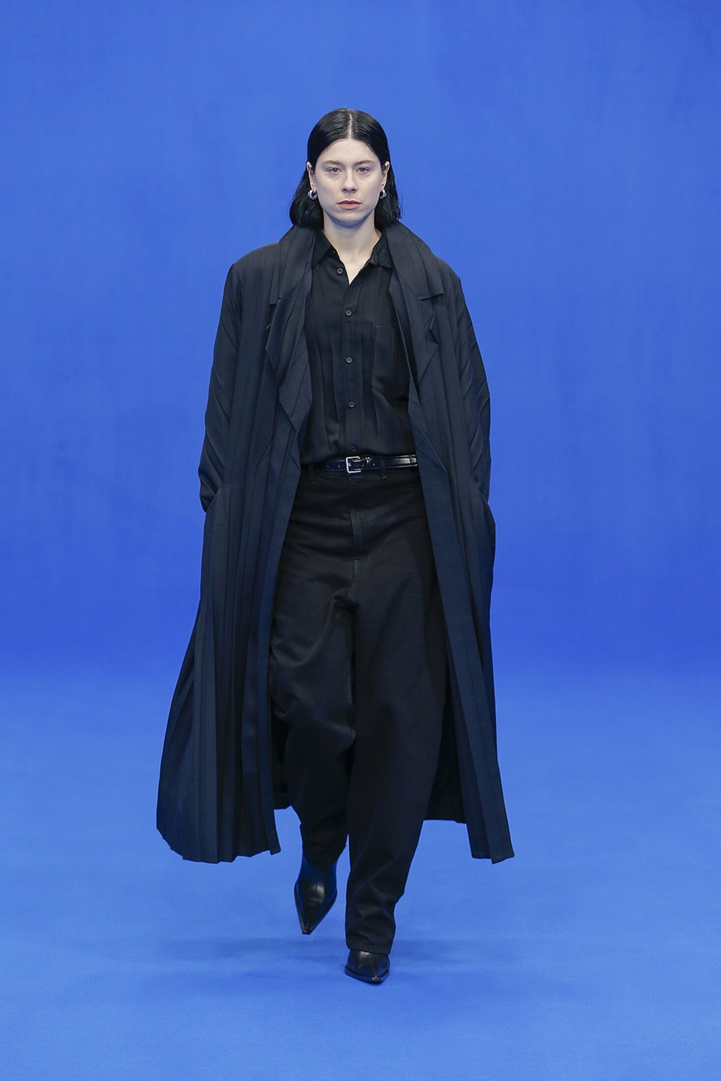 Balenciaga SS20 Pleated shirt Size US M / EU 48-50 / 2 - 7 Thumbnail