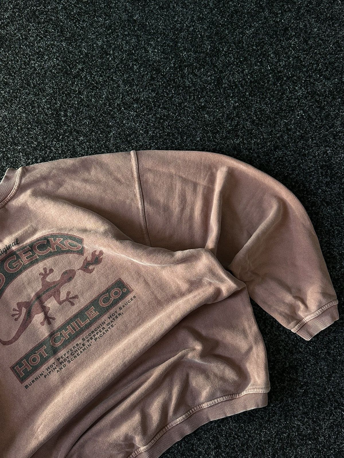 Band Tees × Vintage 🌶️Vintage 90s Hot Chile Co Red GESCO Faded SWEATSHIRT 90S Size US XL / EU 56 / 4 - 3 Thumbnail