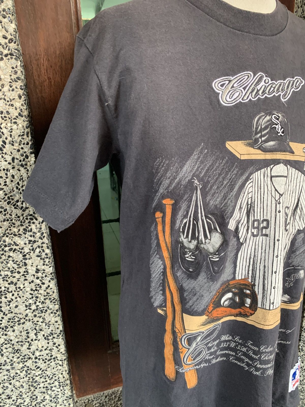 MLB Vintage 90s Chicago White Sox MLB Nutmeg T shirt Size US L / EU 52-54 / 3 - 5 Thumbnail