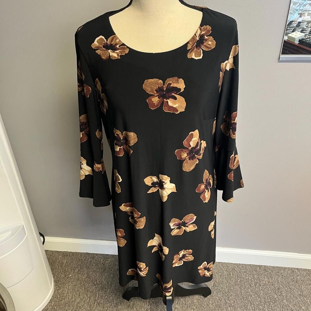 Tommy Hilfiger Tommy Hilfiger size 14 dress Size XL / US 12-14 / IT 48-50 - 1 Thumbnail