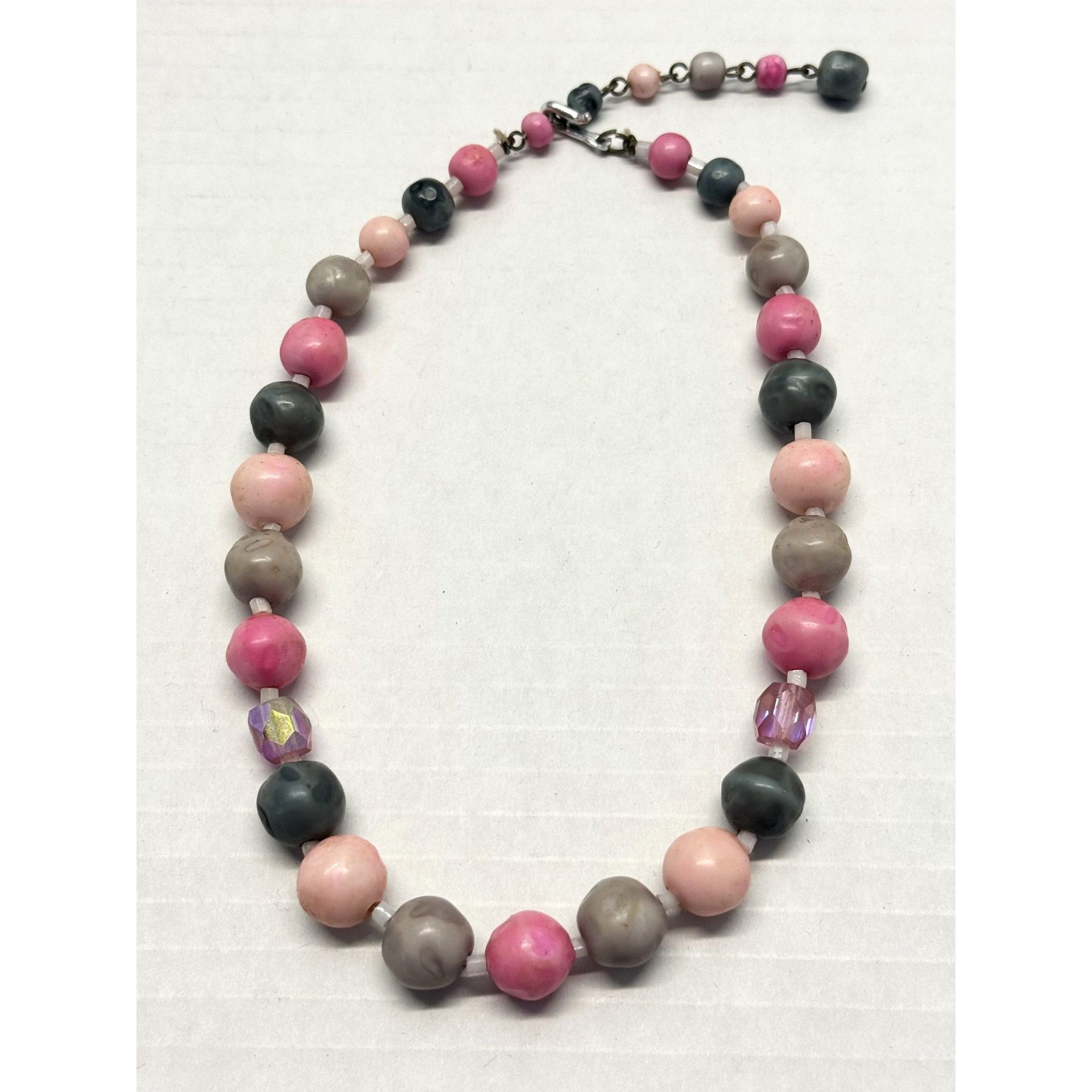 Vintage Vintage pink crystal clay beaded Japan collar necklace Size ONE SIZE - 1 Thumbnail