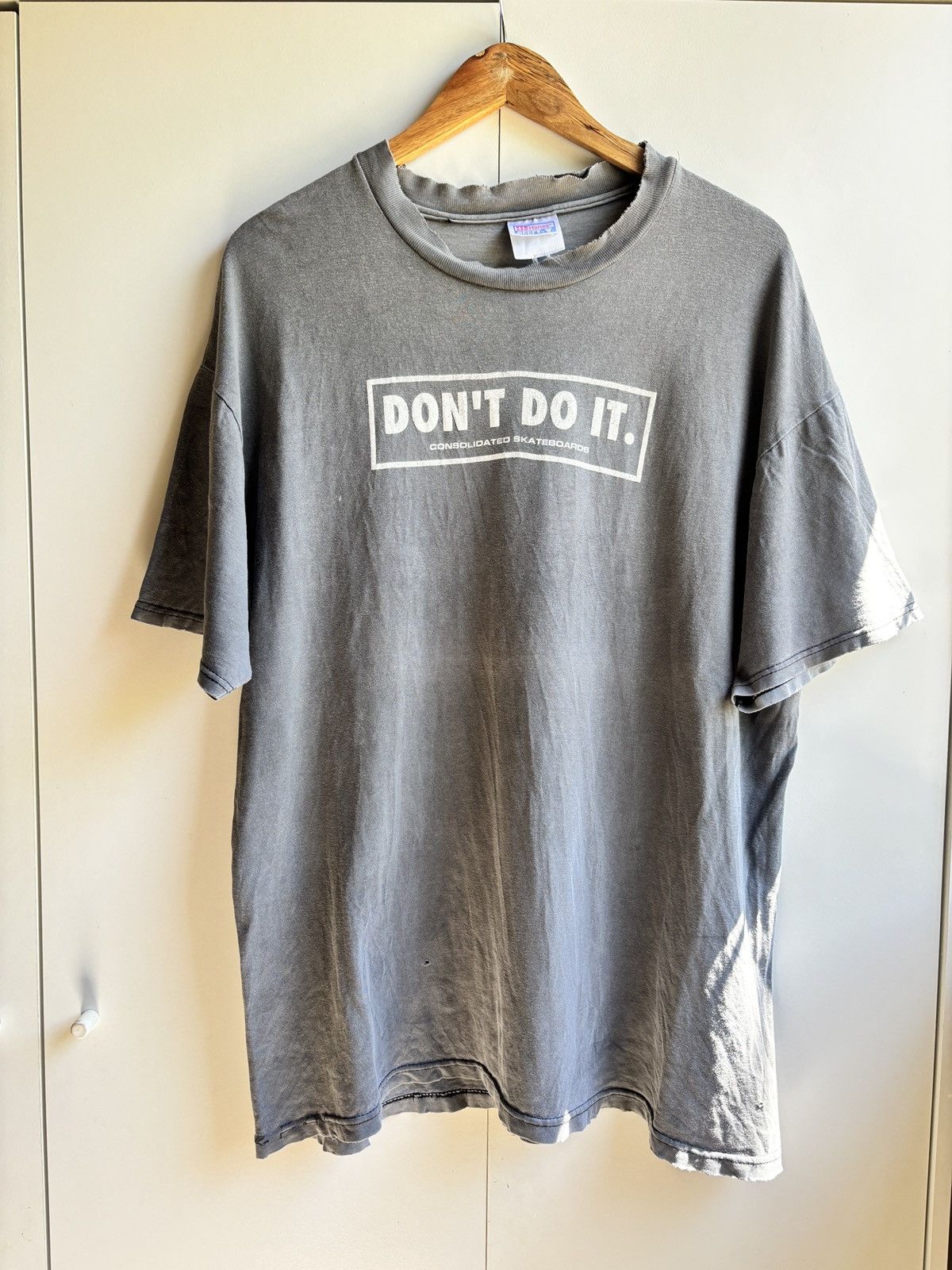 Vintage 90s Dont do it by Consolidated skateboards Size US L / EU 52-54 / 3 - 1 Thumbnail