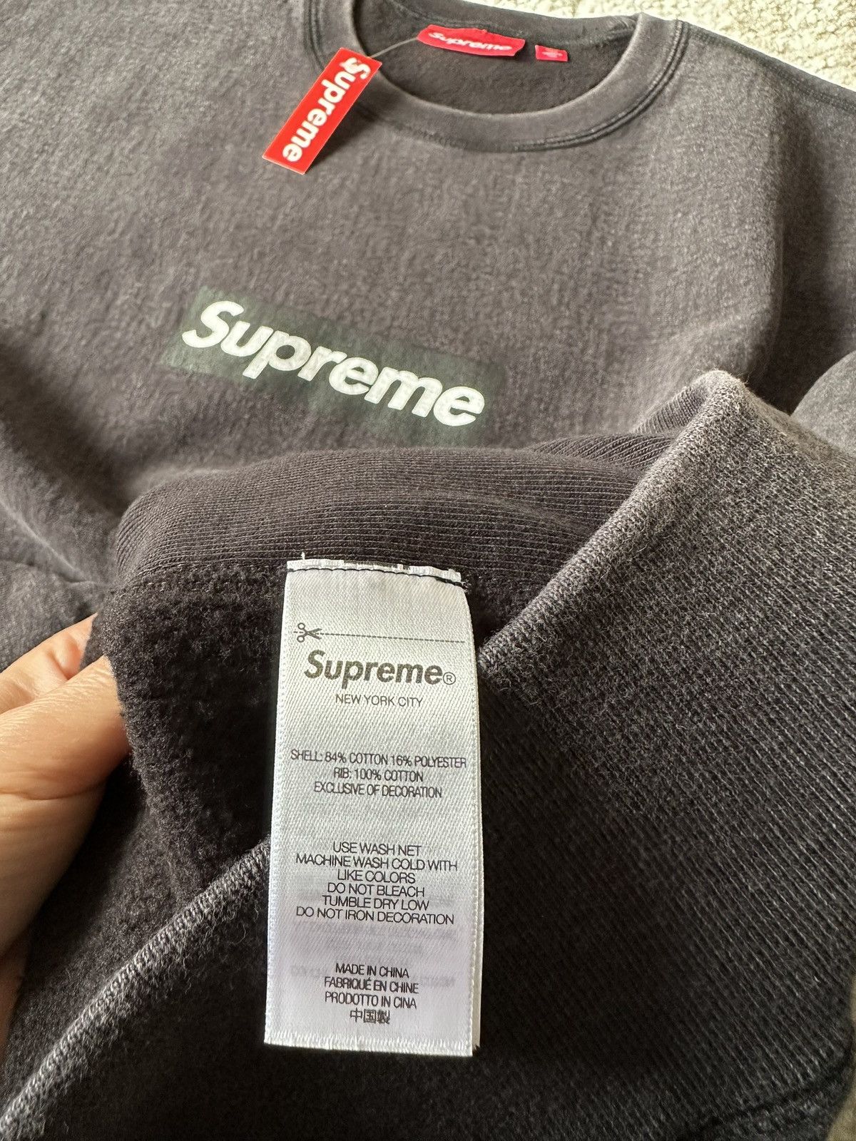 Supreme SUPREME WASHED BOX LOGO CREWNECK SS25 Size US XL / EU 56 / 4 - 7 Thumbnail