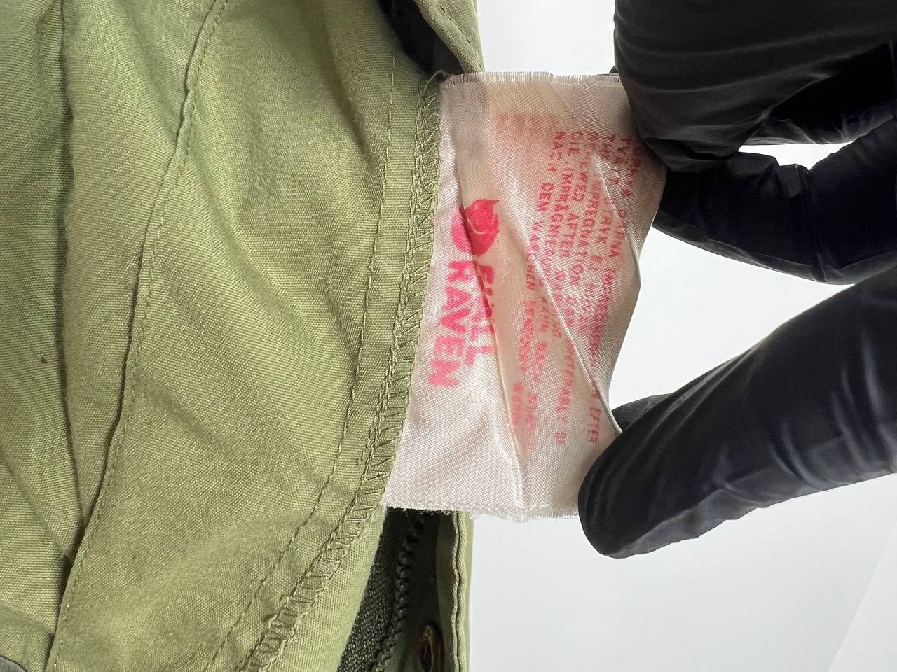 Fjallraven × Vintage Fjallraven Vintage Hooded Jacket Logo Khaki Green sz 52 Size US L / EU 52-54 / 3 - 6 Thumbnail