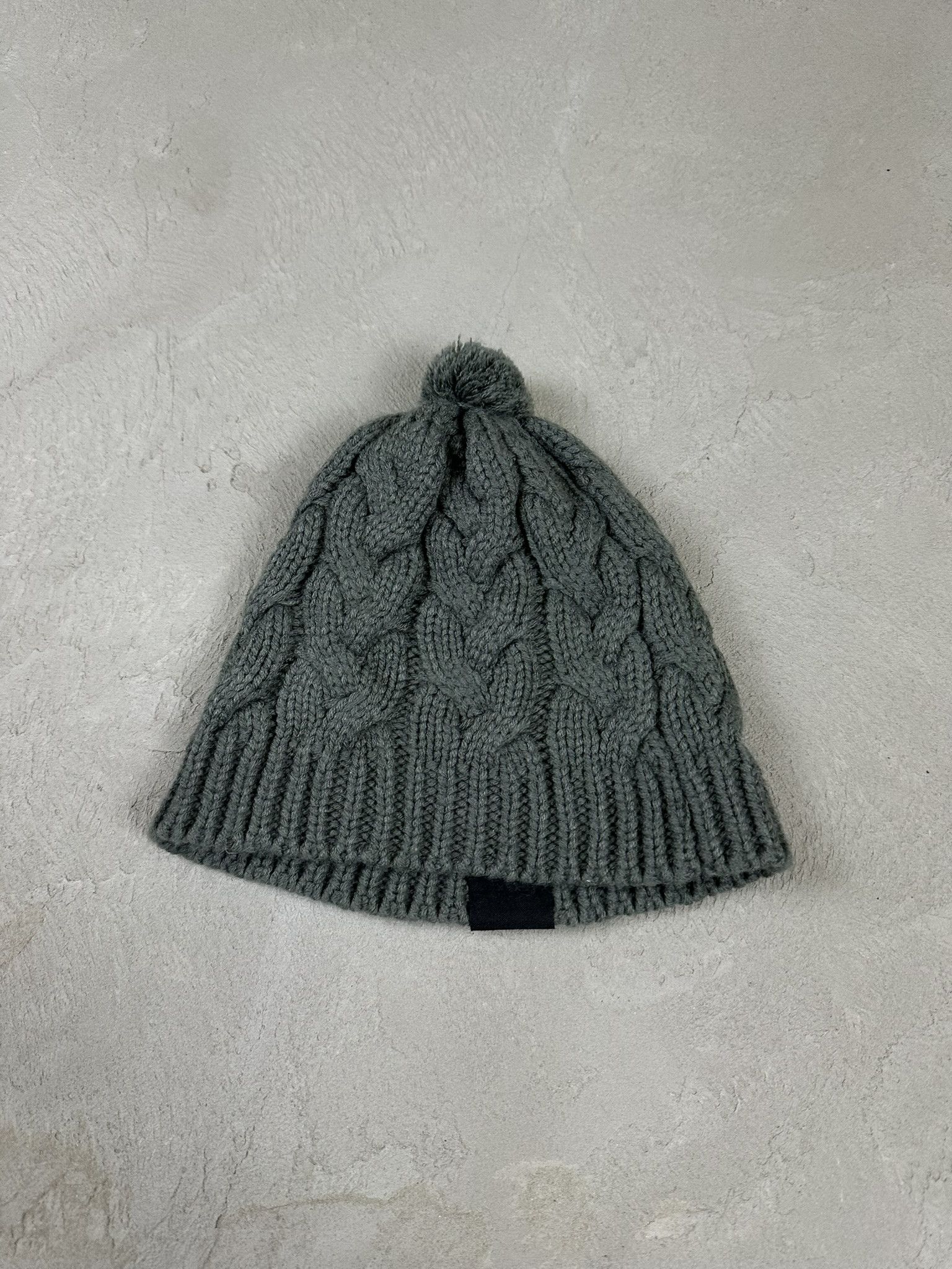 Ugg Vintage UGG Australia Wool Cable Knit Beanie Hat Size ONE SIZE - 6 Thumbnail