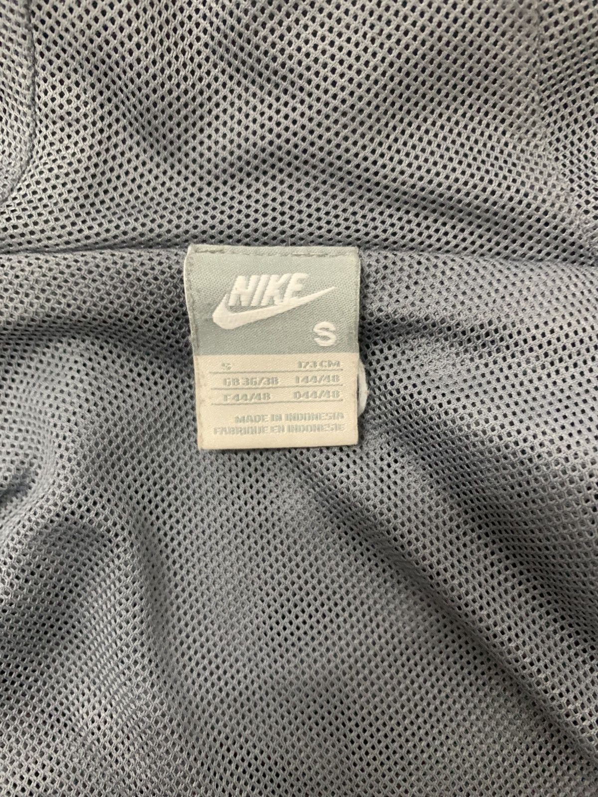 Nike Vintage nike max ltd 2000s sportswear mp3 zip Size US S / EU 44-46 / 1 - 7 Thumbnail