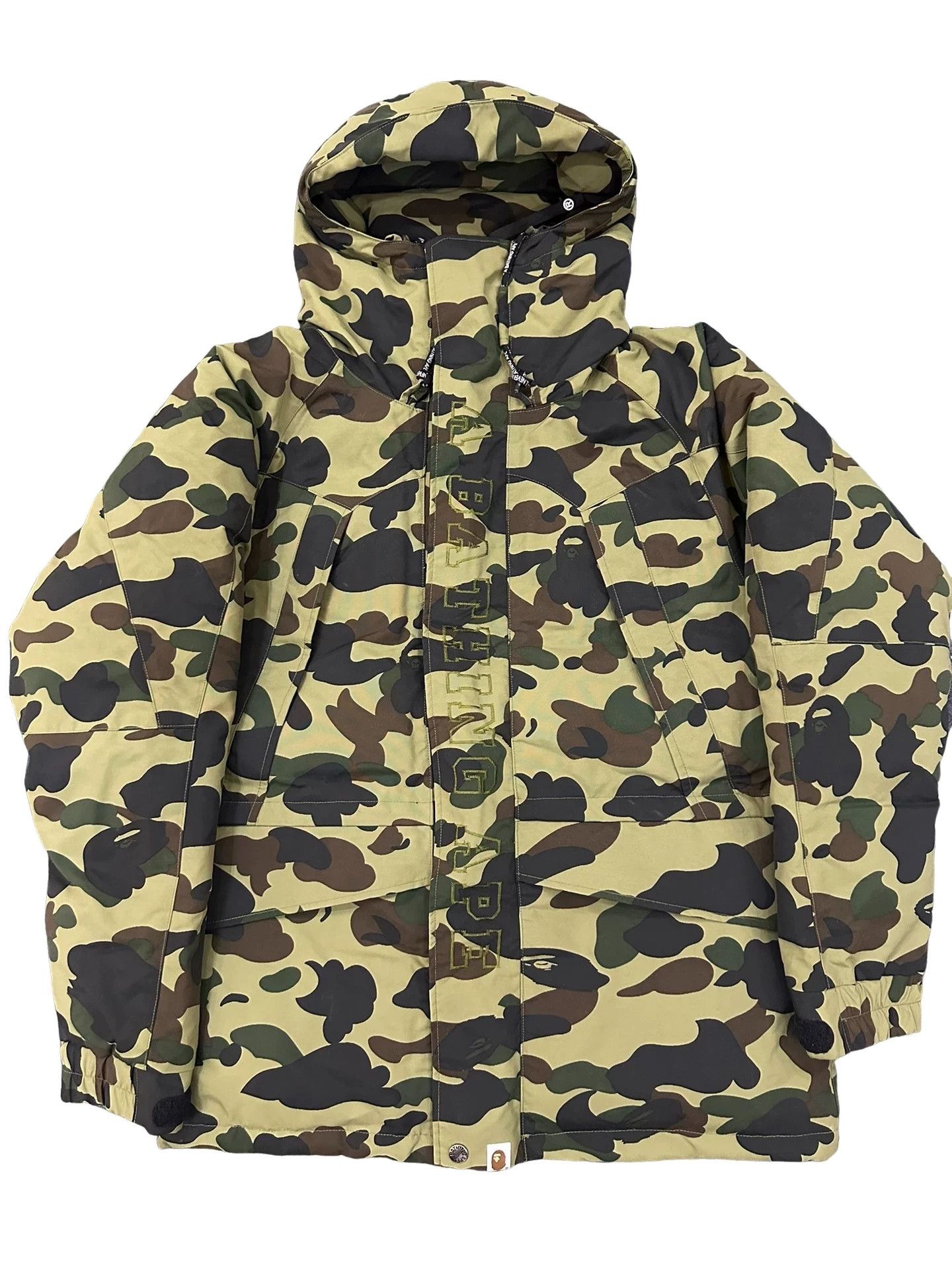 Bape A Bathing Ape Camo Down Jacket Size M Size US M / EU 48-50 / 2 - 1 Thumbnail