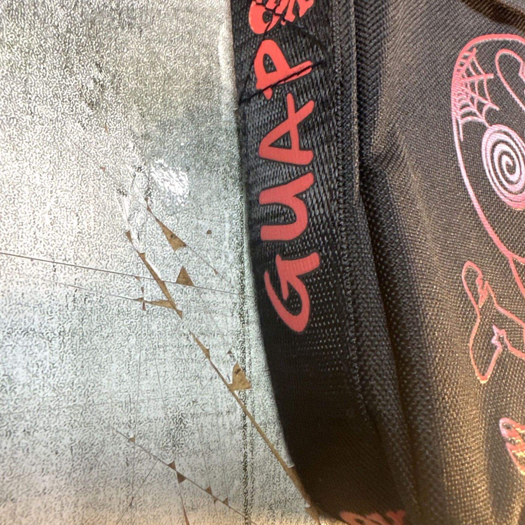 Vintage Guapo Skull Crossbody Bag Red Black Graphic Streetwear Shoulder Sling Women Size ONE SIZE - 4 Thumbnail