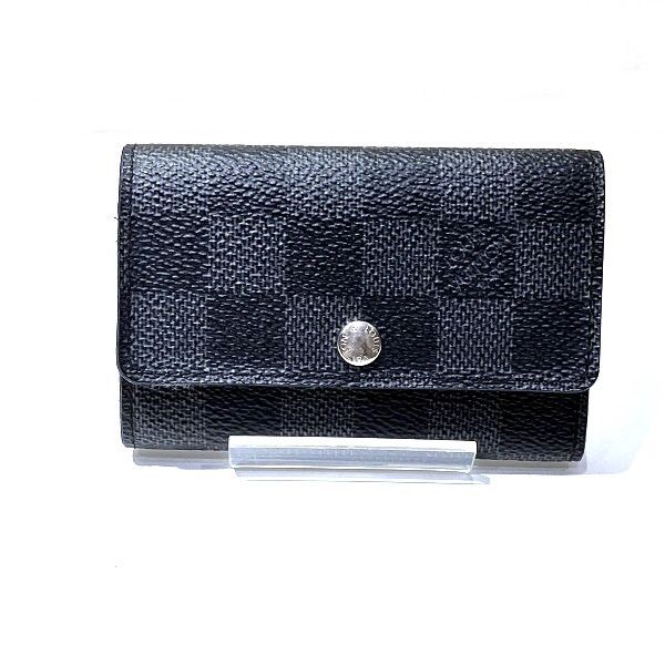 Louis Vuitton Louis Vuitton Louis Vuitton Damier Multicles 6 Key Holder N62662 Canvas Key Holder N62662 in Good Condition Size ONE SIZE - 1 Thumbnail