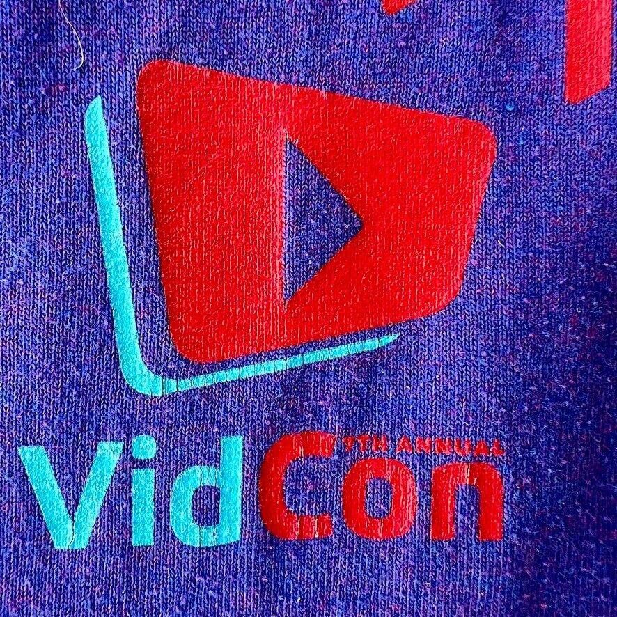 Gildan YouTube XUMO 7th Annual VidCon T-Shirt Sz S Purple Rare Size US S / EU 44-46 / 1 - 7 Thumbnail