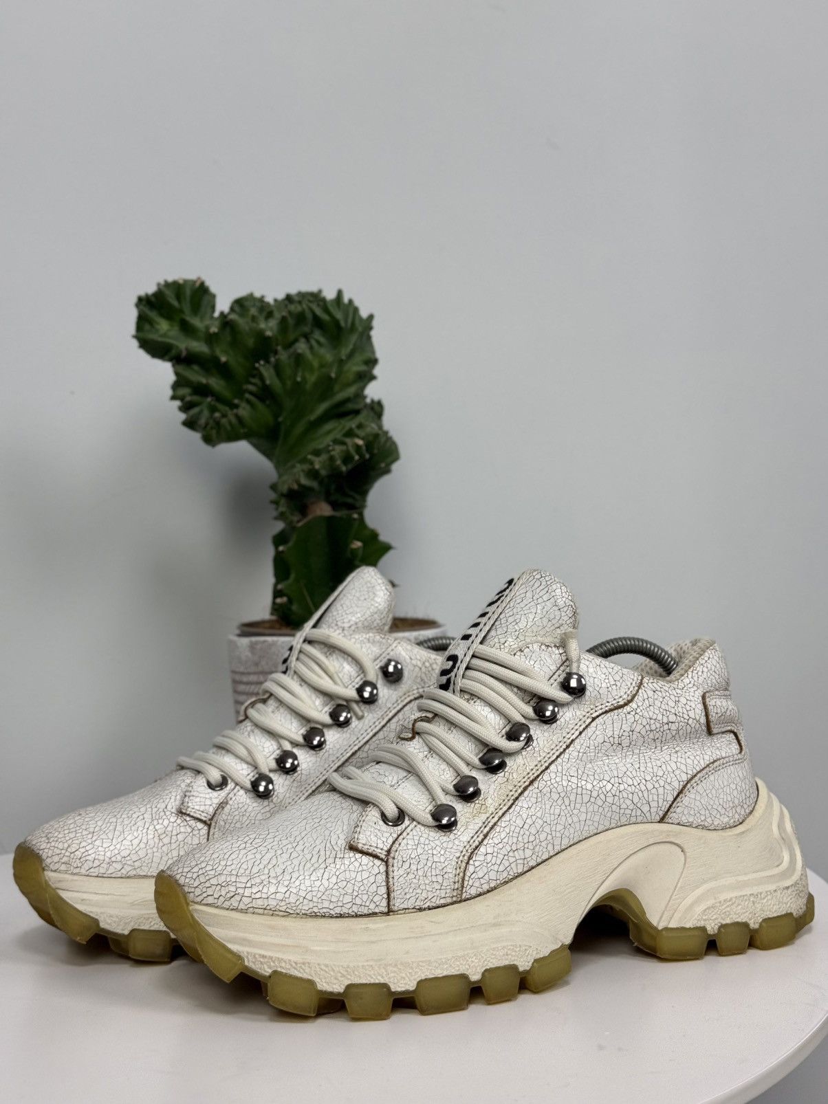 Miu Miu Miu Miu Damen Cracked Leather Chunky Sneakers White EU 37 Size US 7.5 / IT 37.5 - 5 Thumbnail