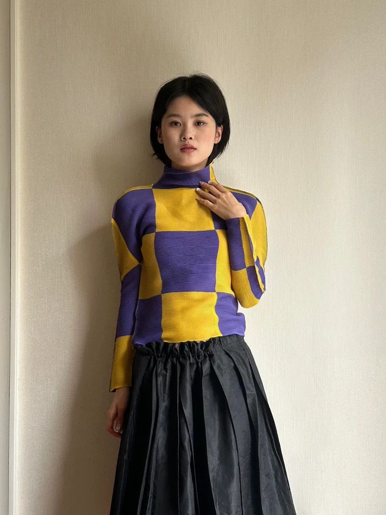 Issey Miyake Issey Miyake Color block pleated top Size M / US 6-8 / IT 42-44 - 1 Thumbnail
