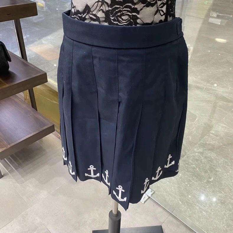Thom Browne Thom Browne Blue Navy anchor embroidered pleated skirt Size 27" / US 4 / IT 40 - 3 Thumbnail
