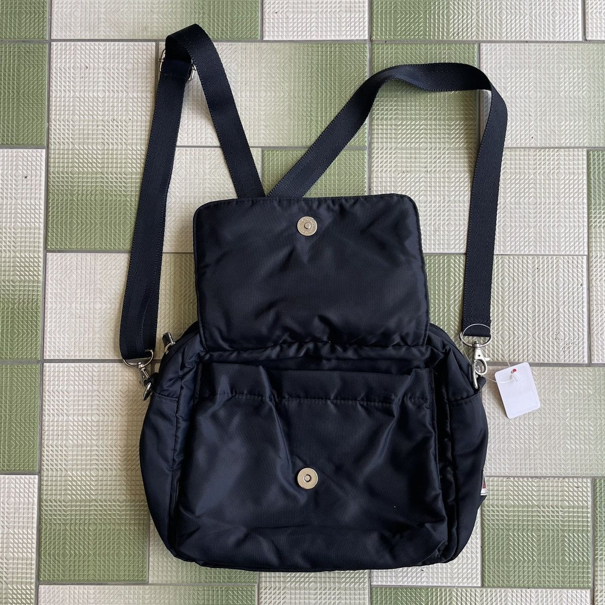 Hiroko Koshino Homme × Japanese Brand HIROKO KOSHINO BLACK NYLON MULTI POCKET SLING BAG Size ONE SIZE - 4 Thumbnail