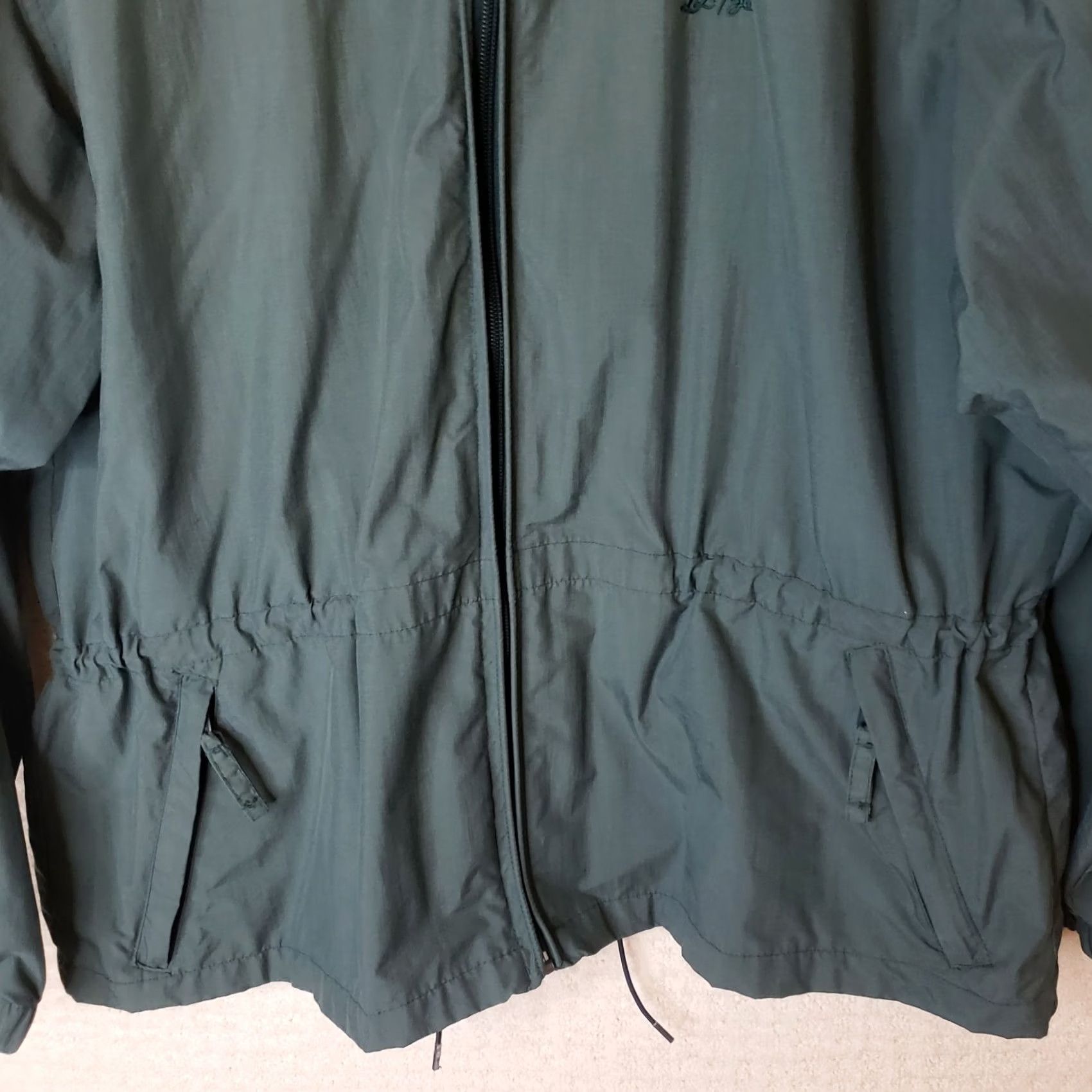 Vintage LL Bean Women's XL REG. Windbreaker Raincoat Green NO LINER Hide In Collar Hood Size XL / US 12-14 / IT 48-50 - 3 Thumbnail