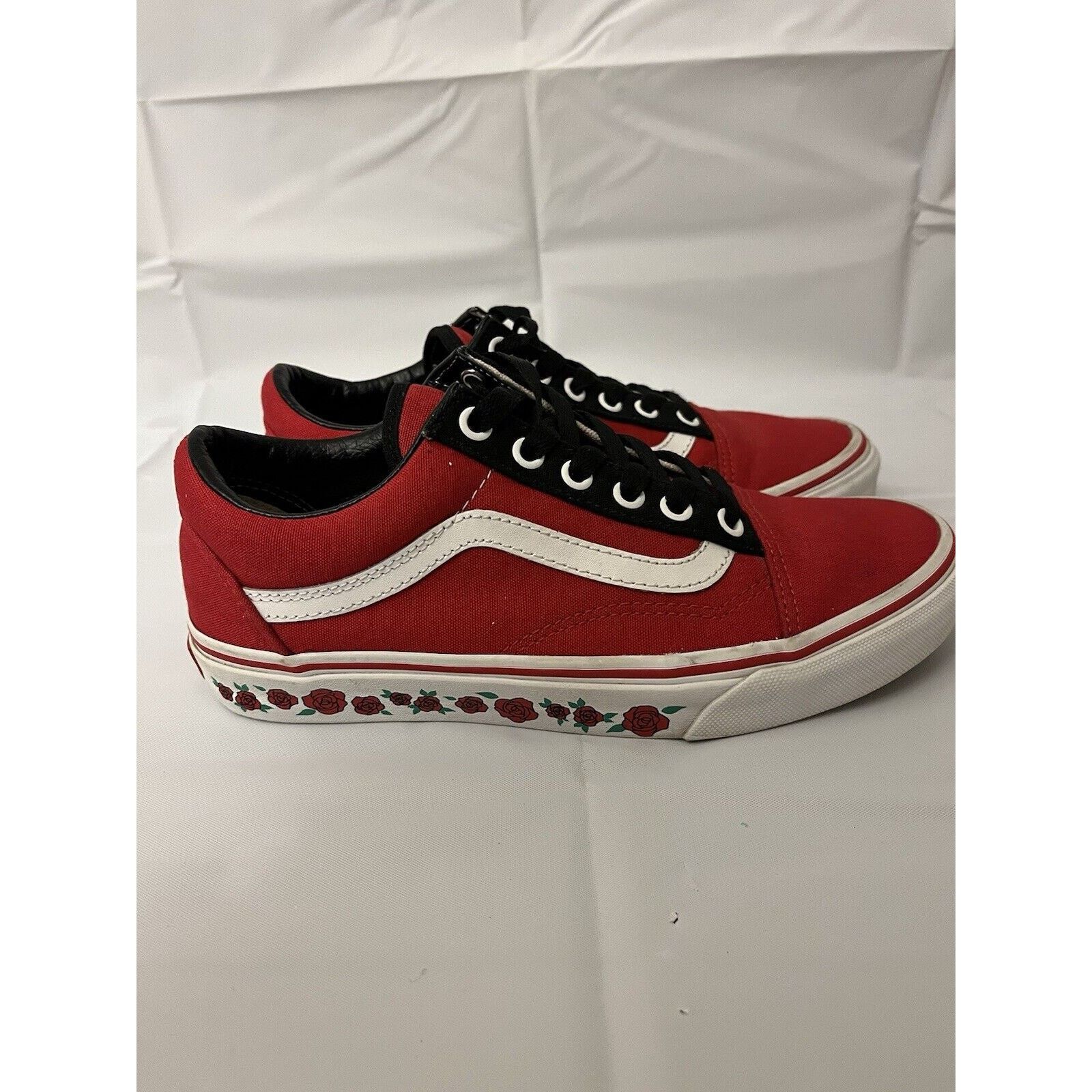 Vans Custom Red Vans With Roses men’s size 6 women’s size 7.5 Size US 6 / EU 39 - 3 Thumbnail