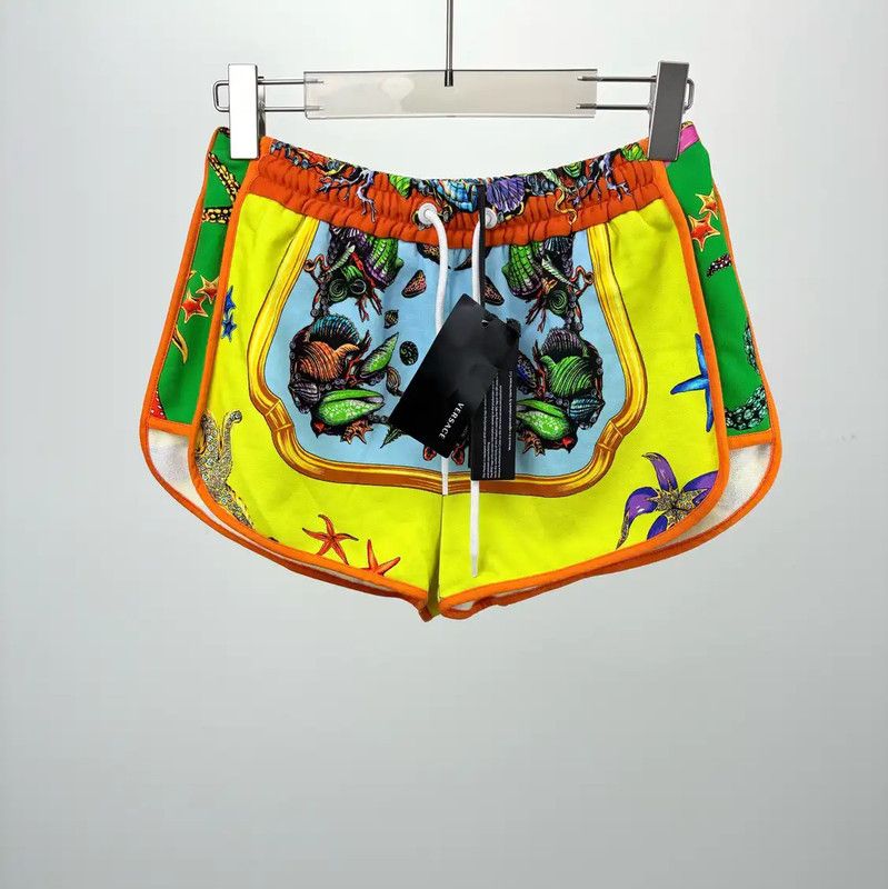 Versace Versace Multi-Color Women's Shorts 0089 Size 24" / US 00 / IT 34 - 1 Thumbnail