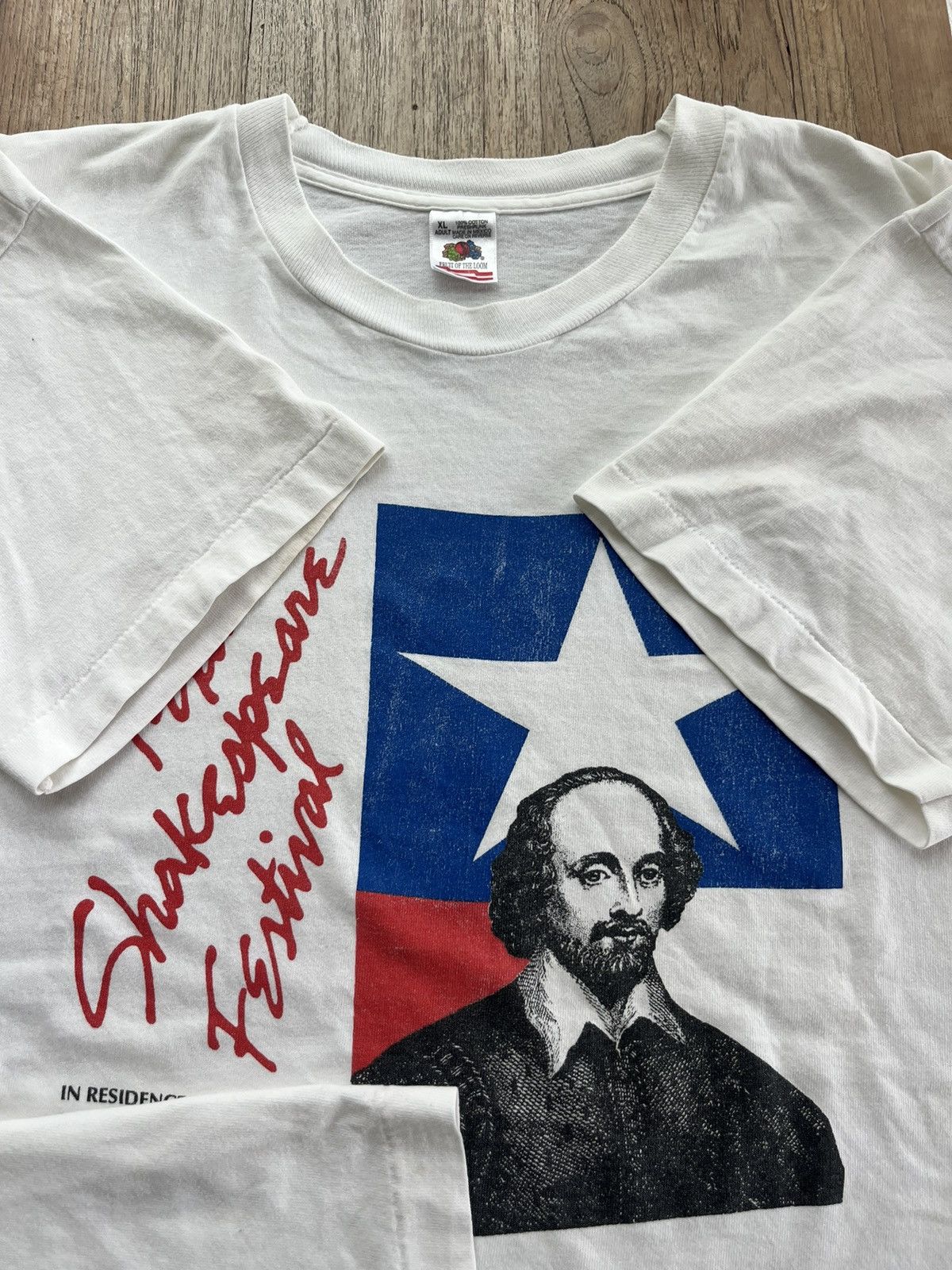 Vintage Vintage Taxas Shakespeare’s Festival 90’s T-shirt Size US XL / EU 56 / 4 - 6 Thumbnail