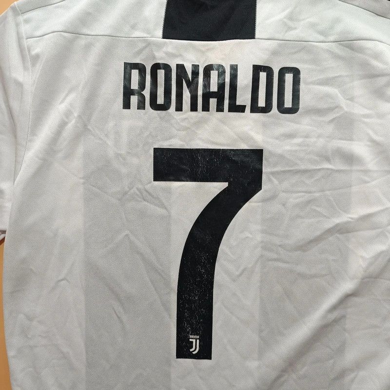 Adidas Juventus Ronaldo CR7 Jersey 2018-2019 Home Shirt Adidas L Size US L / EU 52-54 / 3 - 4 Thumbnail