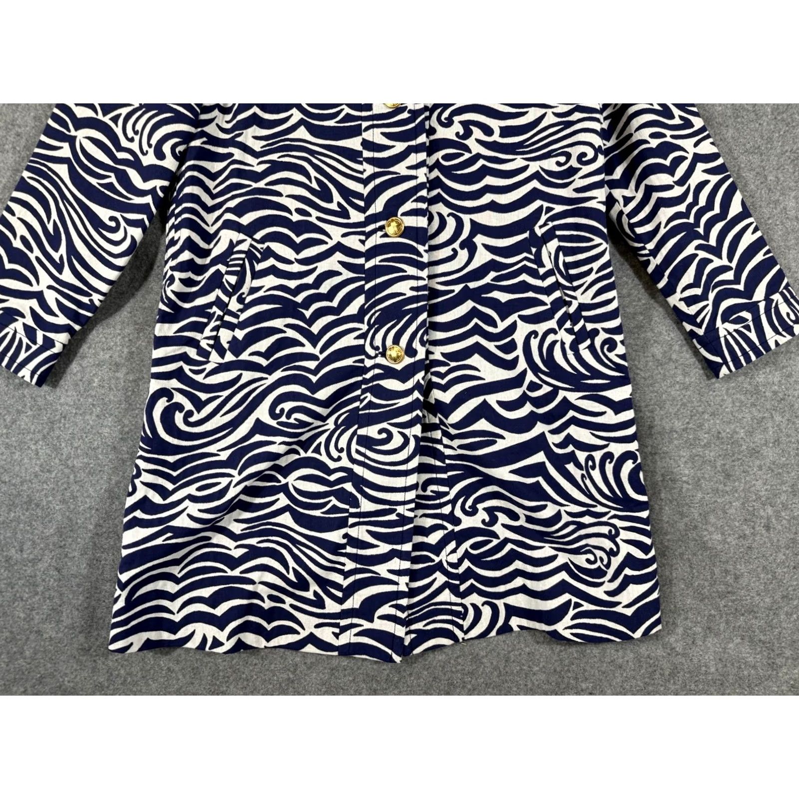 Lilly Pulitzer Lilly Pulitzer Overcoat Jacket Womens M Blue White Abstract Swirl Print Pockets Long Sleeve Size M / US 6-8 / IT 42-44 - 4 Thumbnail