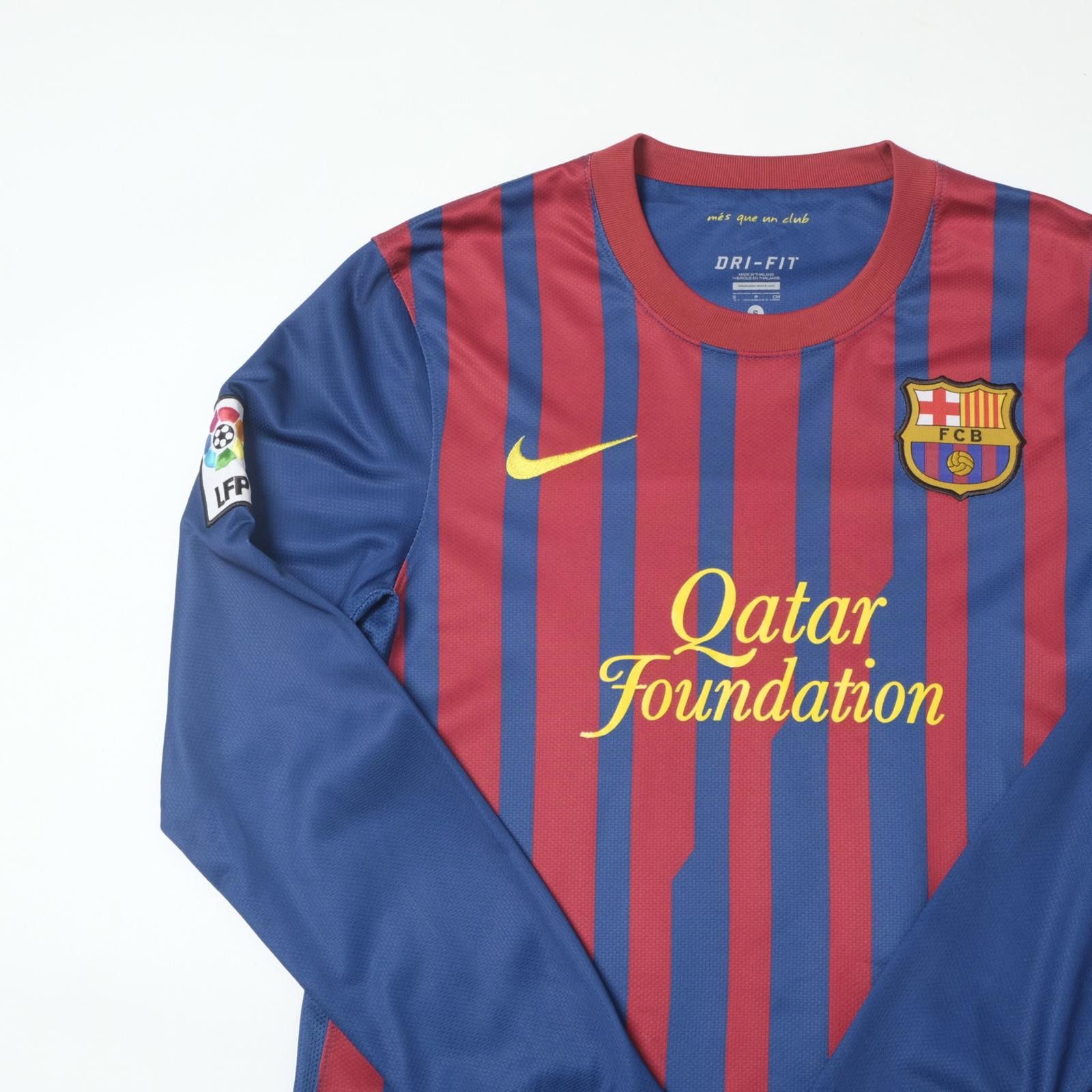 Nike 2011/12 Barcelona Home Shirt Nike Messi (S) Size US S / EU 44-46 / 1 - 3 Thumbnail