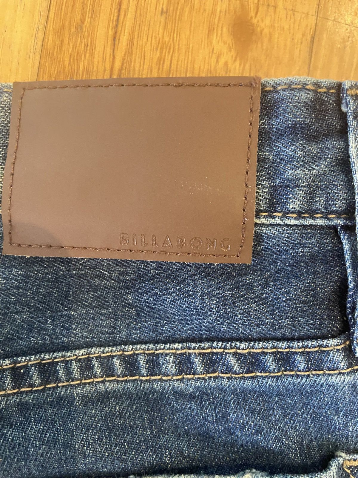 Billabong *VINTAGE* Billabong Slim fit jeans Size US 31 - 6 Thumbnail