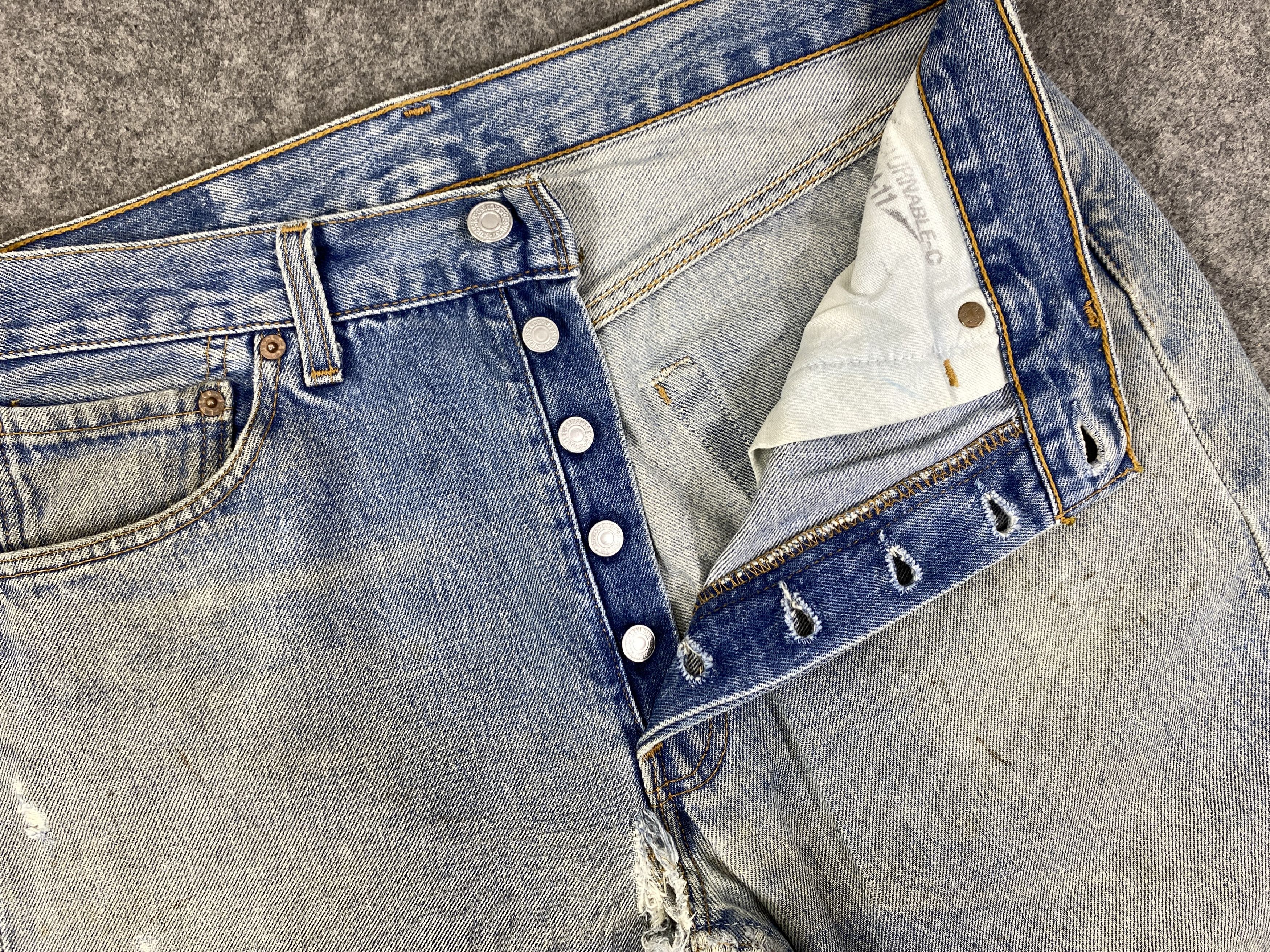 Japanese Brand Faded Blue Vintage Levis 501 USA Jeans 31x32 - JN3185 Size US 31 - 6 Thumbnail