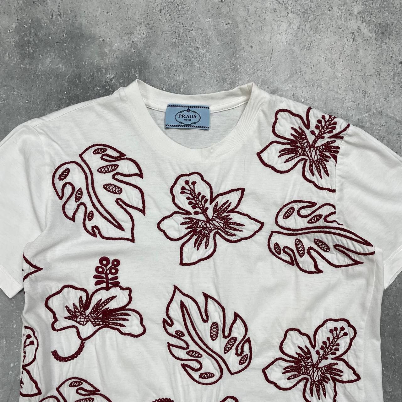 Designer × Prada Prada Milano Embroidered Floral Print T Shirt Women’s Size S Size S / US 4 / IT 40 - 2 Thumbnail