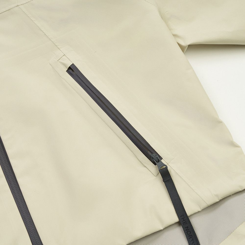 The North Face Urban Exploration UNISEX DryVent™ RETRO HARDSHELL JACKET Size US M / EU 48-50 / 2 - 6 Thumbnail