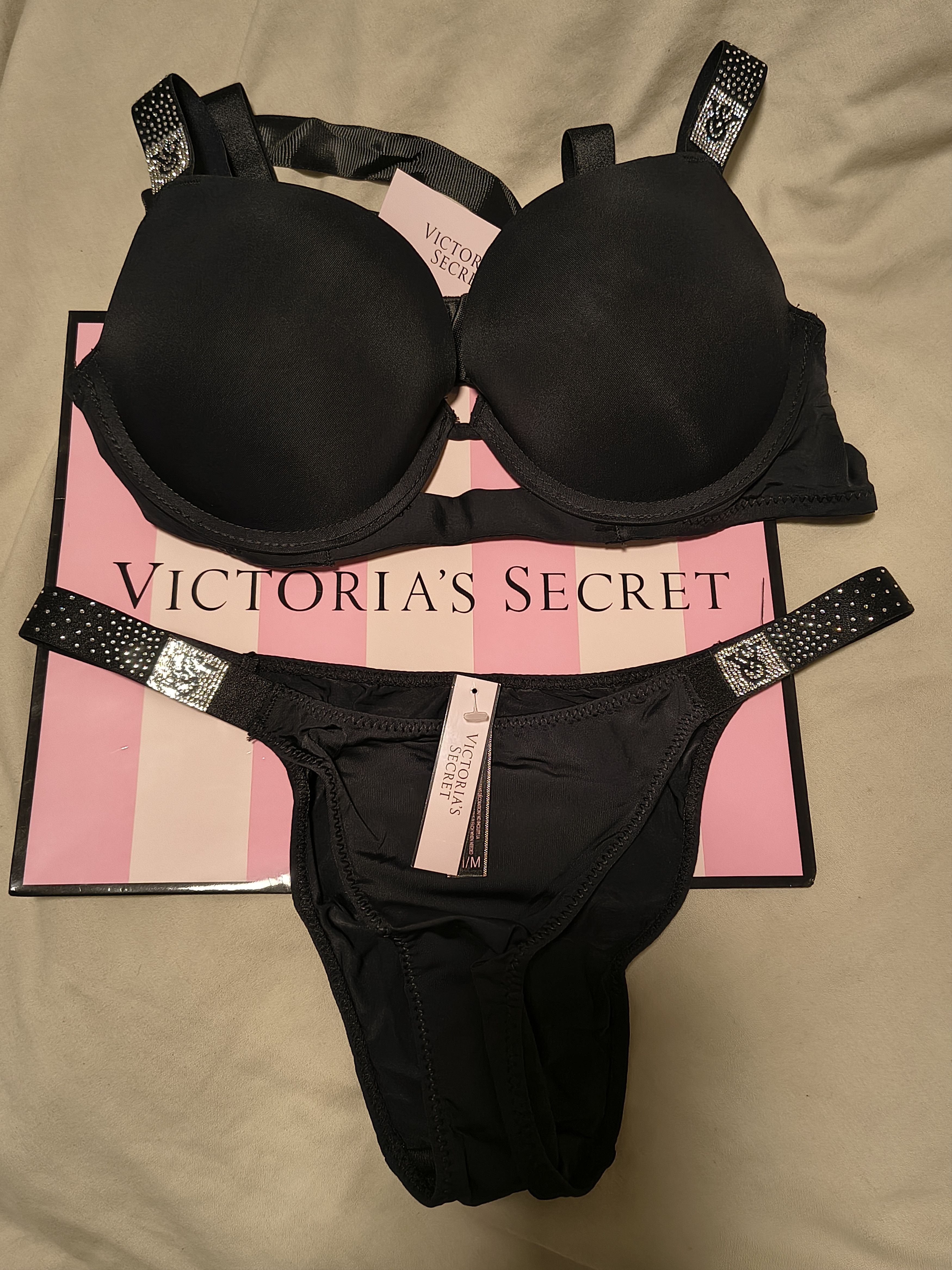 Victoria's Secret Victoria's secret bra and panties set Size M / US 6-8 / IT 42-44 - 2 Thumbnail