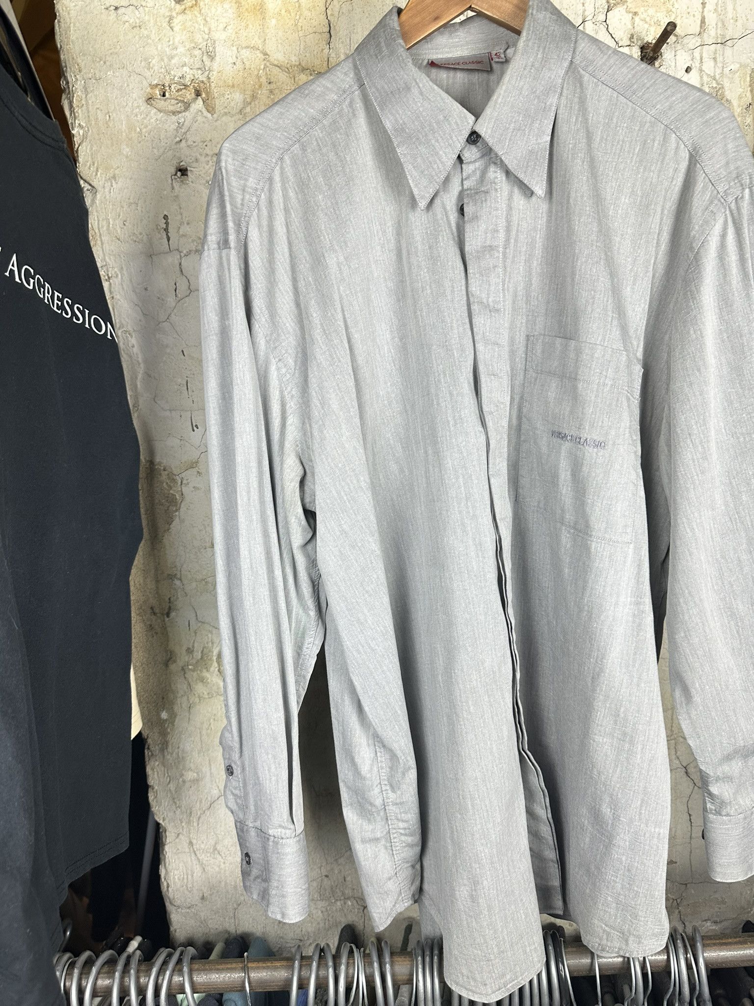 Versace Vintage Versace Button Up Shirt Size US L / EU 52-54 / 3 - 2 Thumbnail