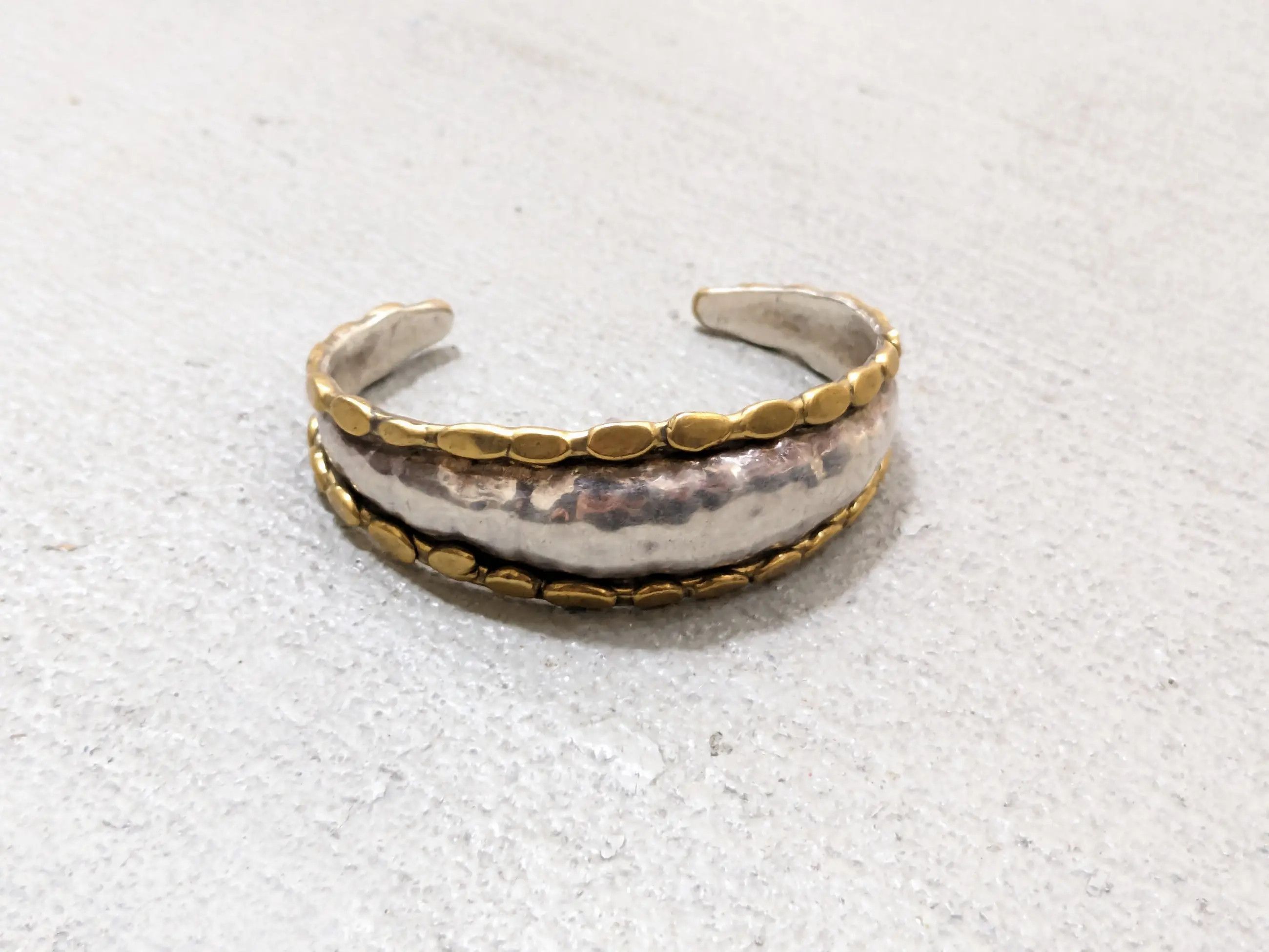 Jewelry Vintage Sterling Silver Cuff Bracelet Brass 5.5 Hammered Size ONE SIZE - 4 Thumbnail