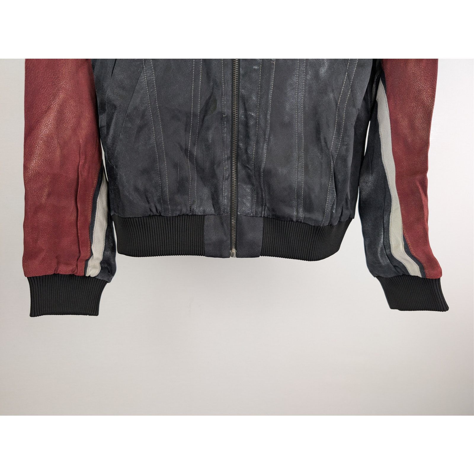 Diesel o1rshd1 J-Moll printed bomber jacket black, red, and yellow Size US L / EU 52-54 / 3 - 4 Thumbnail