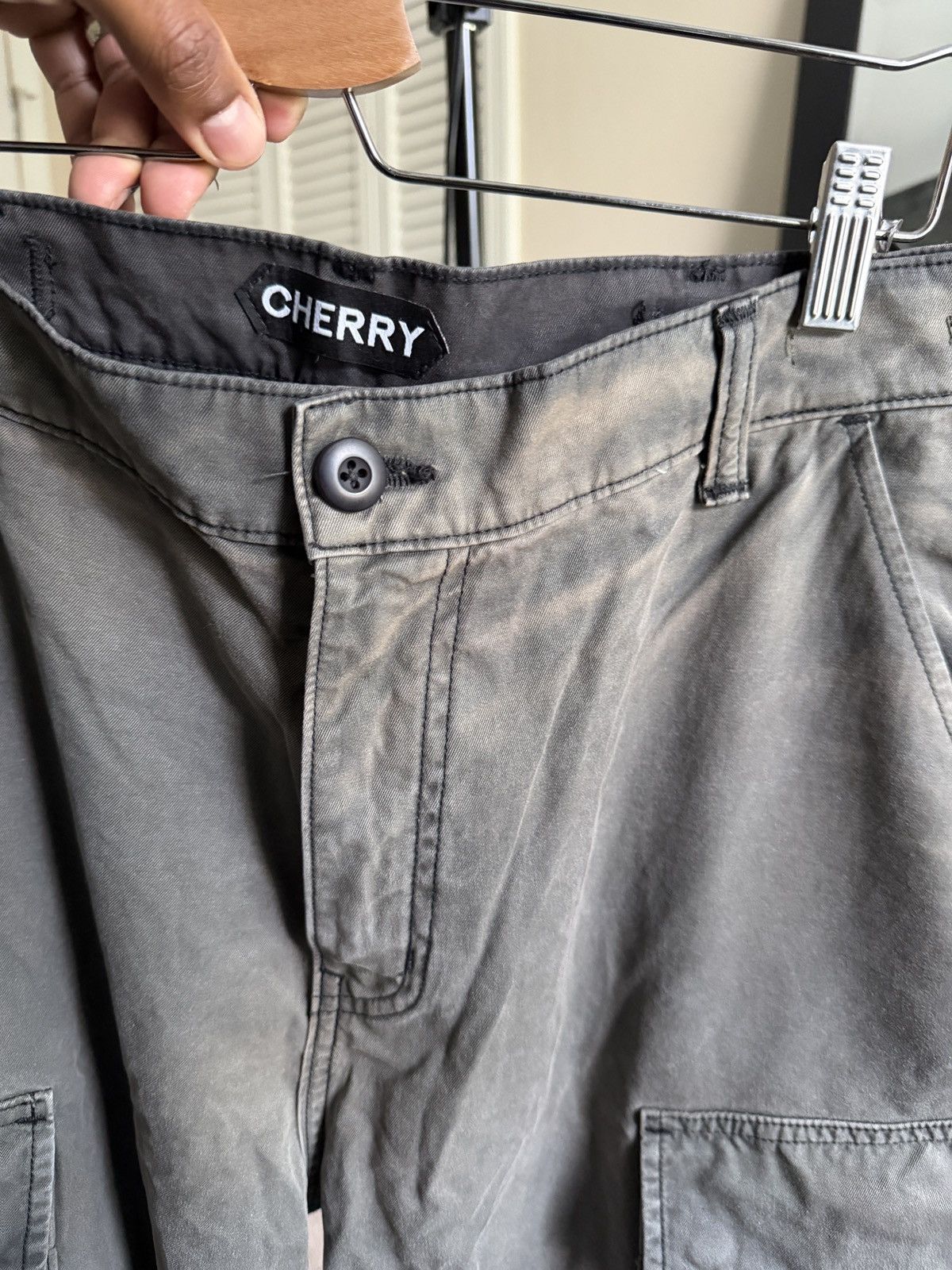Cherry LA Cherry Los Angeles cotton twill cargo trousers Size US 34 / EU 50 - 4 Thumbnail