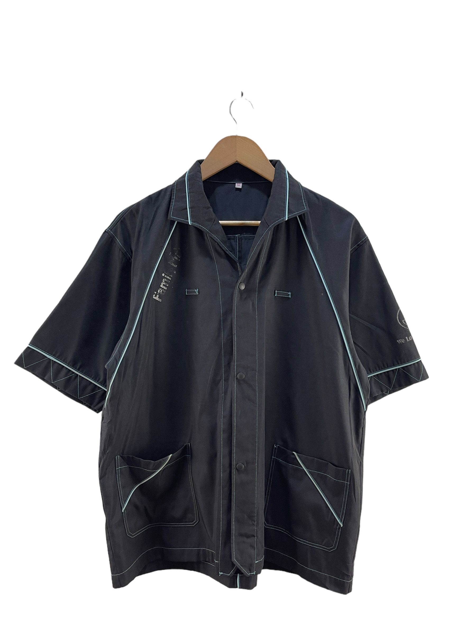 Japanese Brand Vintage Family Mart Workers Jacket Size US L / EU 52-54 / 3 - 1 Thumbnail