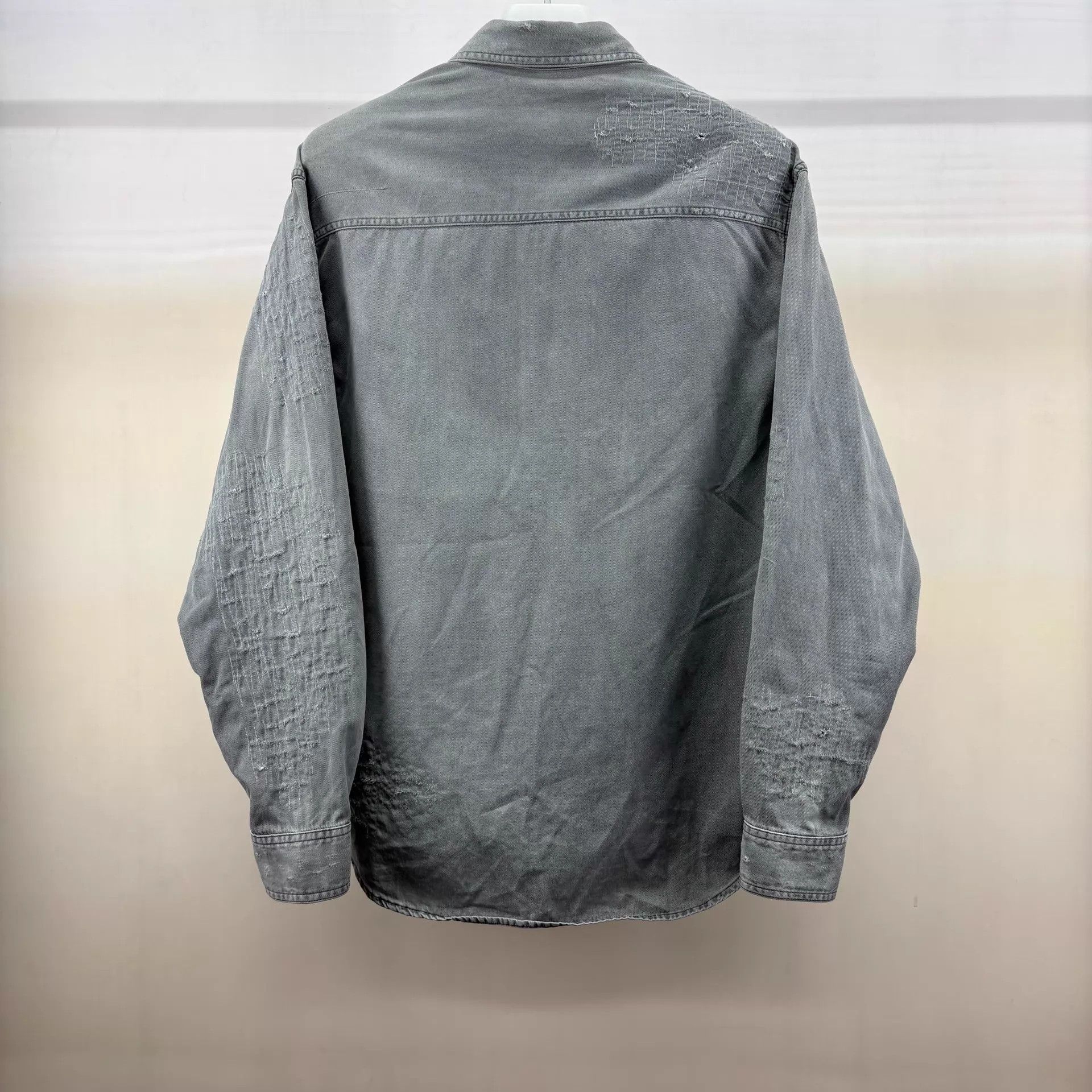 Dior Dior gray distressed leather logo shacket 40 M Size US M / EU 48-50 / 2 - 2 Thumbnail