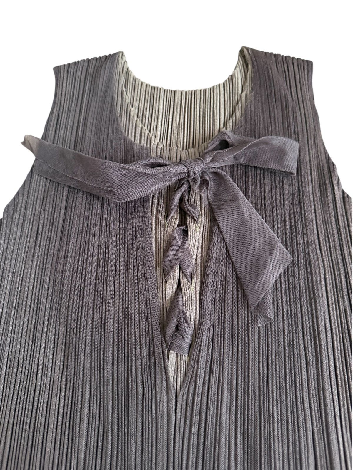 Pleats Please Issey Miyake RARE Pleats Please Issey Miyake bow top Size ONE SIZE - 3 Thumbnail